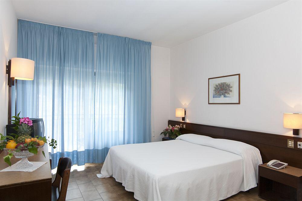 Serapo Hotel 3*