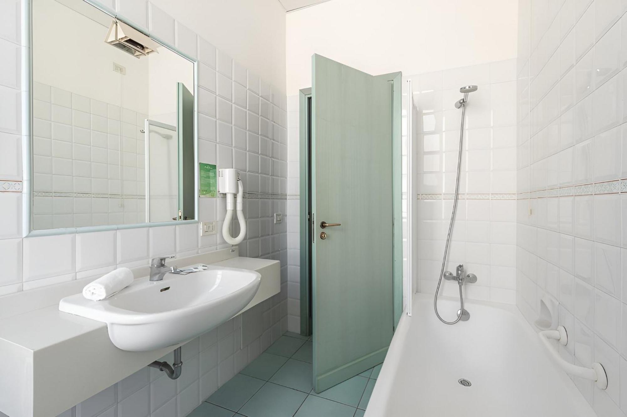 Serapo Hotel 3*